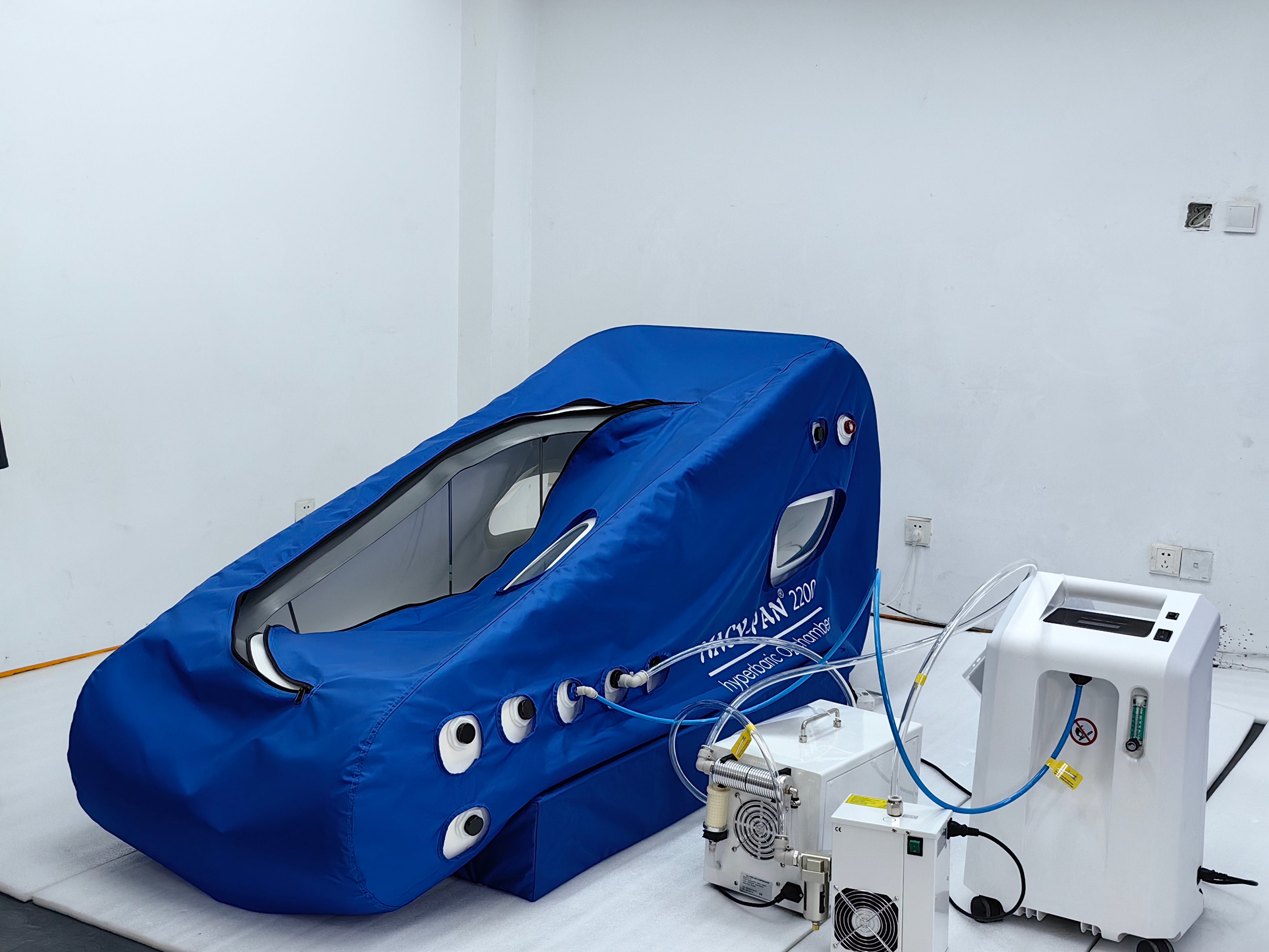 ST2200 Hyperbaric Chamber