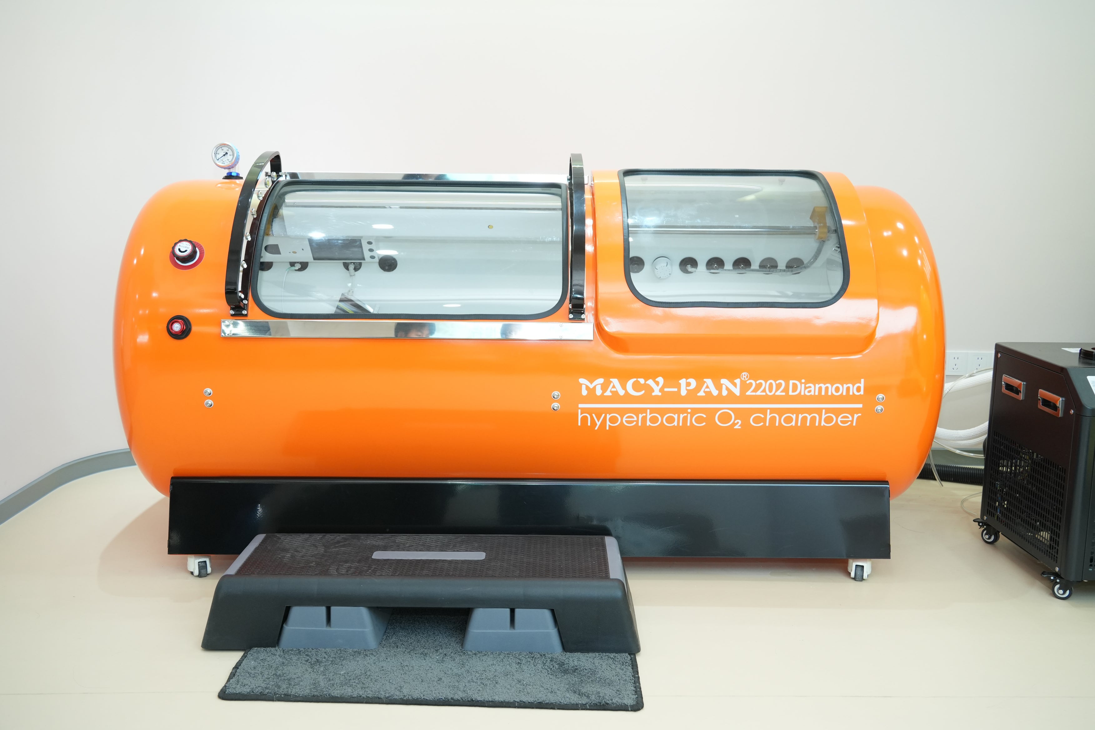 DIA-90 Hyperbaric Chamber